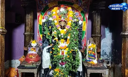 Puri : अलारनाथ मंदिर में उमड़ी श्रद्धालुओं की भीड़ Puri : अलारनाथ मंदिर में उमड़ी श्रद्धालुओं की भीड़