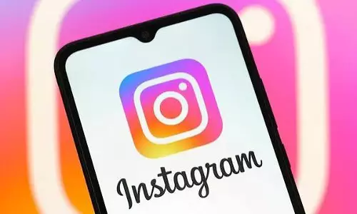 Instagram यूजर्स के विरोध के बाद Meta का यू-टर्न, AI इमेज फीचर हटाया Instagram यूजर्स के विरोध के बाद Meta का यू-टर्न, AI इमेज फीचर हटाया
