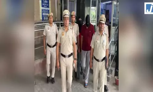 खुद रची गई...पुलिस ने 24 घंटे में किया लूट का पर्दाफाश, तीन आरोपी गिरफ्तार खुद रची गई...पुलिस ने 24 घंटे में किया लूट का पर्दाफाश, तीन आरोपी गिरफ्तार