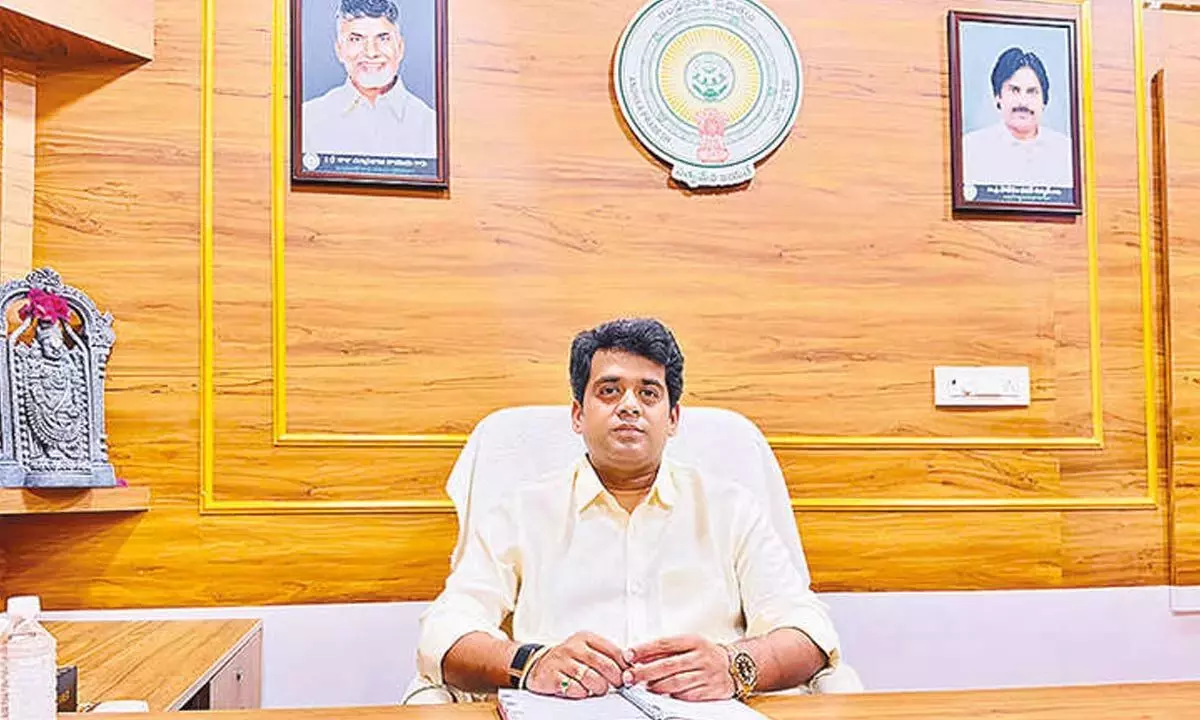 JSP ने YSRCP पर धार्मिक तनाव भड़काने का आरोप लगाया JSP ने YSRCP पर धार्मिक तनाव भड़काने का आरोप लगाया
