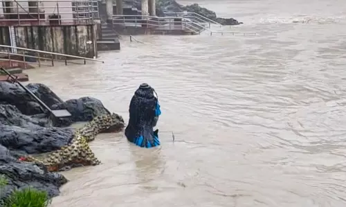 Haridwar: मौसम के बदलते मिजाज पर हरिद्वार प्रशासन की पैनी नजर Haridwar: मौसम के बदलते मिजाज पर हरिद्वार प्रशासन की पैनी नजर
