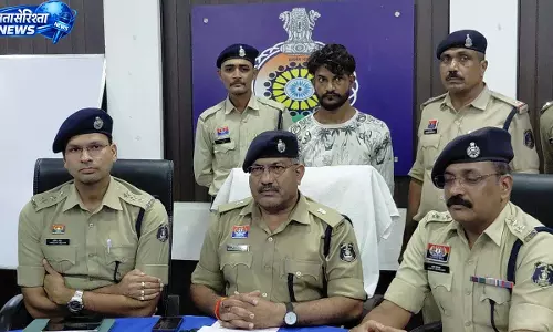 एकतरफा प्रेम का खौफनाक अंजाम: युवती की हत्या करने वाला आशिक गिरफ्तार एकतरफा प्रेम का खौफनाक अंजाम: युवती की हत्या करने वाला आशिक गिरफ्तार