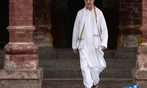 Anupam Kher निभाएंगे अशोक सिंघल का किरदार, फिल्म श्री रामभूमि को लेकर बढ़ी चर्चा Anupam Kher निभाएंगे अशोक सिंघल का किरदार, फिल्म श्री रामभूमि को लेकर बढ़ी चर्चा