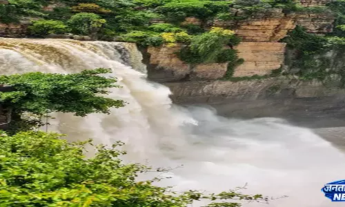 pithoragarh में बाढ़ जैसे हालात, ग्रामीणों ने मांगी मदद pithoragarh में बाढ़ जैसे हालात, ग्रामीणों ने मांगी मदद