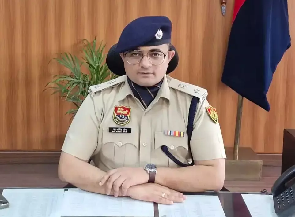 Nuh: गो-तस्करी में शामिल पांच आरोपियों पर पुलिस की बड़ी कार्रवाई Nuh: गो-तस्करी में शामिल पांच आरोपियों पर पुलिस की बड़ी कार्रवाई