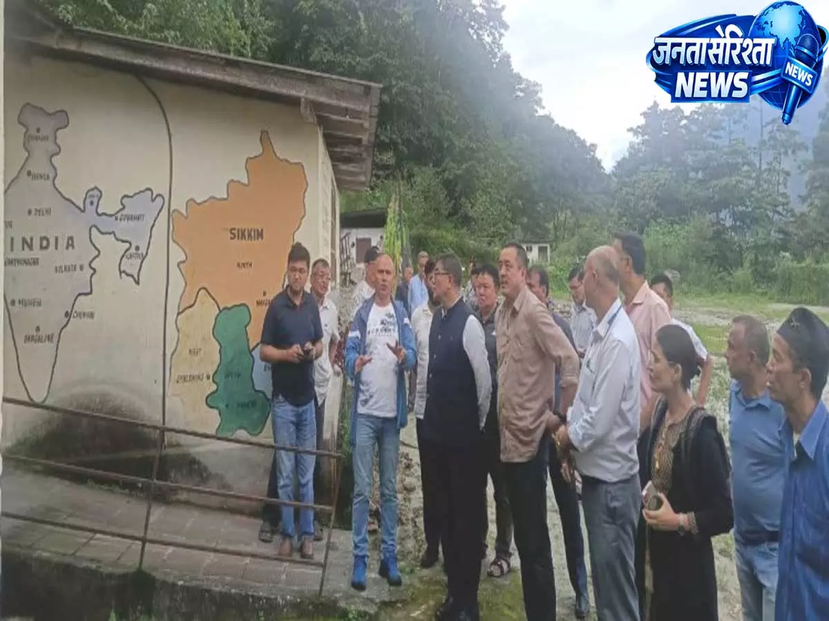 Sikkim: भाजपा अध्यक्ष डॉ. थापा ने लिंगज़ू प्राथमिक विद्यालय के प्रभावित क्षेत्रों का किया निरीक्षण Sikkim: भाजपा अध्यक्ष डॉ. थापा ने लिंगज़ू प्राथमिक विद्यालय के प्रभावित क्षेत्रों का किया निरीक्षण