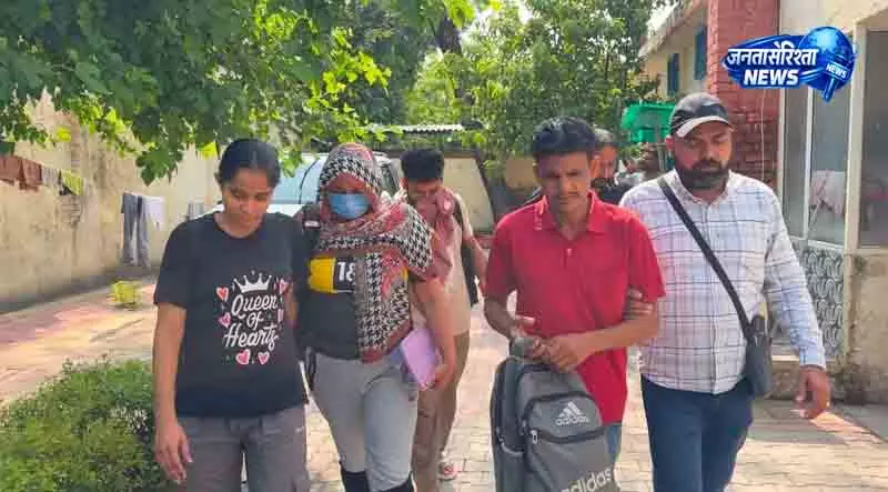 Karnal ड्रग रैकेट पर STF का शिकंजा, 4 आरोपी गिरफ्तार Karnal ड्रग रैकेट पर STF का शिकंजा, 4 आरोपी गिरफ्तार