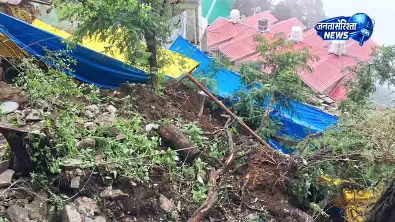 Shimla में लैंडस्लाइड का खतरा, भारी बारिश का अलर्ट Shimla में लैंडस्लाइड का खतरा, भारी बारिश का अलर्ट