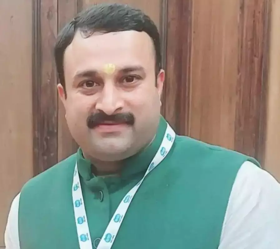 Jammu: आषाढ़ अमावस्या पर करें पितरों का तर्पण, दान-पुण्य का मिलेगा विशेष फल Jammu: आषाढ़ अमावस्या पर करें पितरों का तर्पण, दान-पुण्य का मिलेगा विशेष फल