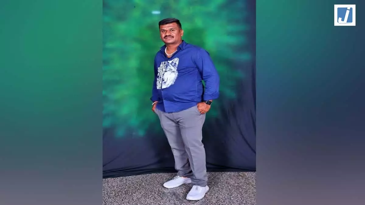 मां-दादी और रिश्तेदार की हत्या के बाद आरोपी ने दी जान मां-दादी और रिश्तेदार की हत्या के बाद आरोपी ने दी जान