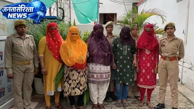 वाराणसी में एंटी रोमियो स्क्वॉड का एक्शन, पांच महिलाओं पर कार्रवाई वाराणसी में एंटी रोमियो स्क्वॉड का एक्शन, पांच महिलाओं पर कार्रवाई