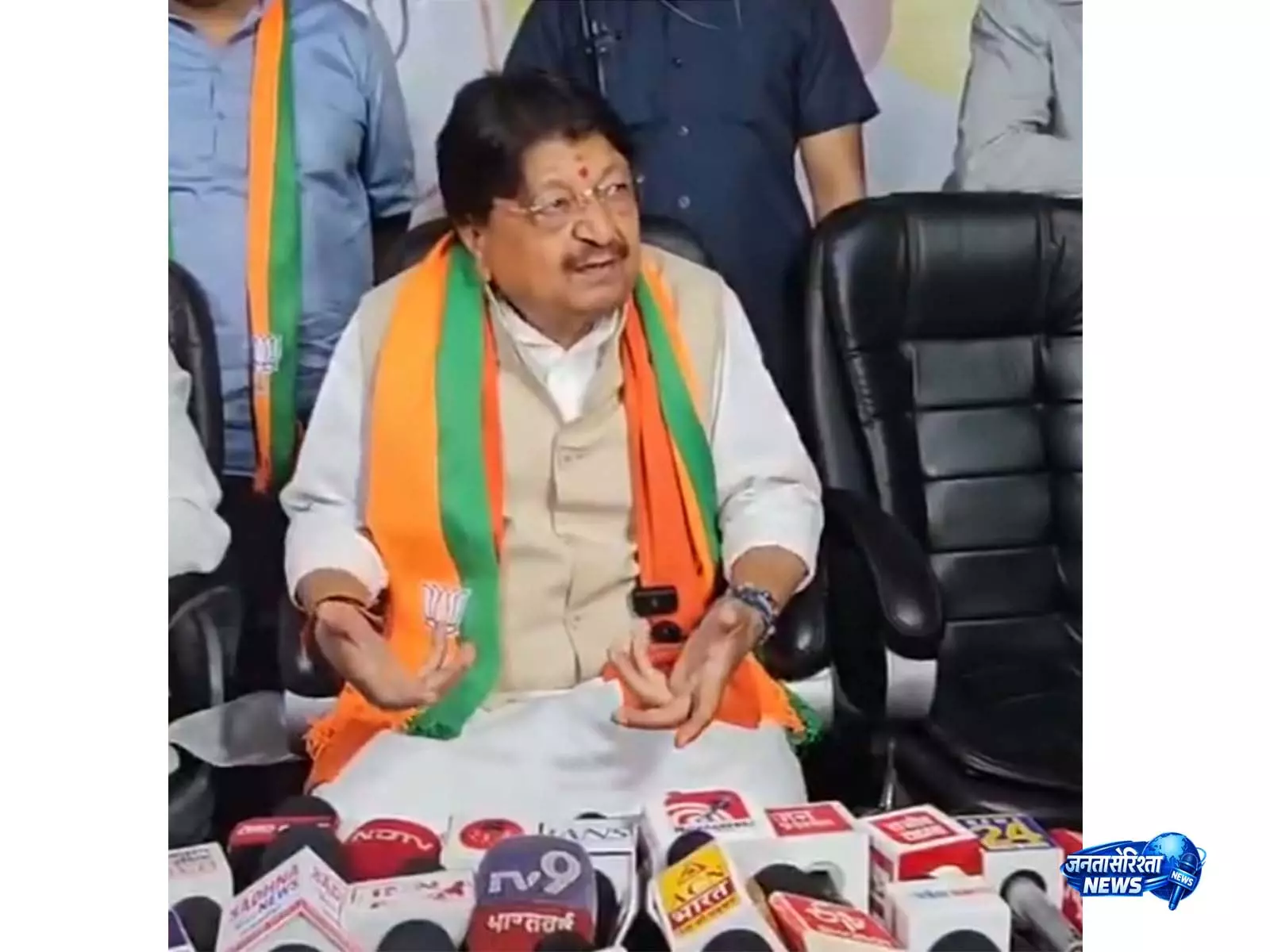 विवाद पर विराम: नरोत्तम मिश्रा टिकट कलह पर बोले विजयवर्गीय— 'पार्टी का फैसला ही सुप्रीम'