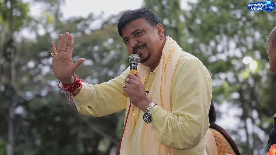 म्युनिसिपल भर्ती घोटाले के पैसे को हॉस्पिटैलिटी कारोबार में लगाने का आरोप म्युनिसिपल भर्ती घोटाले के पैसे को हॉस्पिटैलिटी कारोबार में लगाने का आरोप