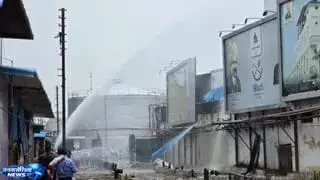 Ghaziabad की फैक्ट्री में स्प्रिट टैंक ब्लास्ट, दो घंटे की मशक्कत के बाद बुझी आग Ghaziabad की फैक्ट्री में स्प्रिट टैंक ब्लास्ट, दो घंटे की मशक्कत के बाद बुझी आग