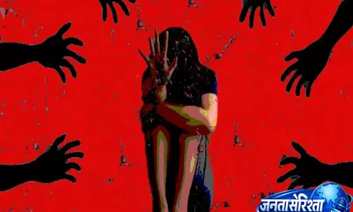 Ghaziabad: 7 वर्षीय बच्ची का शव मिलने से हड़कंप, पुलिस दुष्कर्म और हत्या के आरोपों की जांच में जुटी Ghaziabad: 7 वर्षीय बच्ची का शव मिलने से हड़कंप, पुलिस दुष्कर्म और हत्या के आरोपों की जांच में जुटी