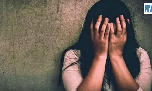 पिता ने रिश्तों को कलंकित किया, बेटी पर डाली बुरी नजर