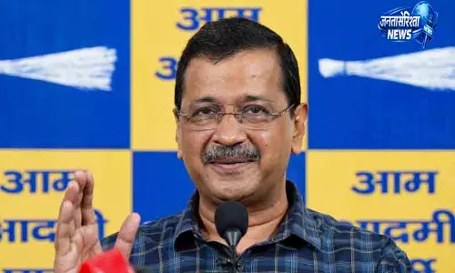 Delhi केजरीवाल ने E20 ईंधन पर उठाए सवाल Delhi केजरीवाल ने E20 ईंधन पर उठाए सवाल