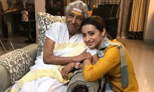 एस जानकी की सादगी पर दिल हार बैठी त्रिशा, साझा किया दिल छूने वाला संदेश