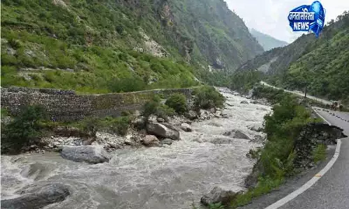 Mandi बढ़ते जलस्तर से बांध प्रशासन अलर्ट Mandi बढ़ते जलस्तर से बांध प्रशासन अलर्ट