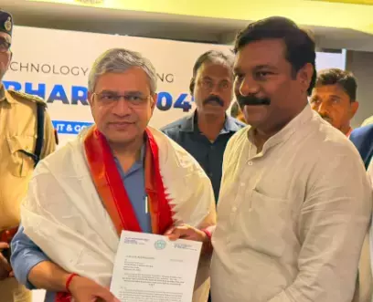 BJP ने केंद्र से आर्मोर-आदिलाबाद रेल लाइन को फास्ट-ट्रैक करने का आग्रह किया BJP ने केंद्र से आर्मोर-आदिलाबाद रेल लाइन को फास्ट-ट्रैक करने का आग्रह किया