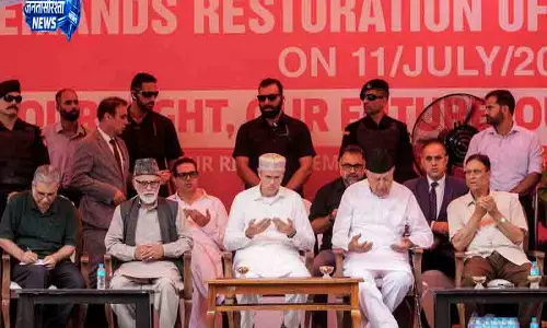 Srinagar राज्य की मांग पर उमर का केंद्र पर हमला Srinagar राज्य की मांग पर उमर का केंद्र पर हमला