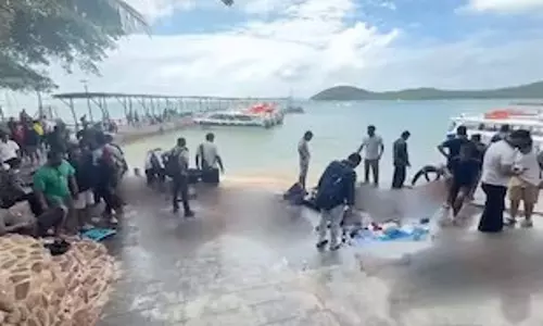 वियतनाम नाव हादसे के बाद राष्ट्रपति और प्रधानमंत्री ने भारत की राष्ट्रपति मुर्मू और पीएम मोदी को भेजे शोक संदेश वियतनाम नाव हादसे के बाद राष्ट्रपति और प्रधानमंत्री ने भारत की राष्ट्रपति मुर्मू और पीएम मोदी को भेजे शोक संदेश
