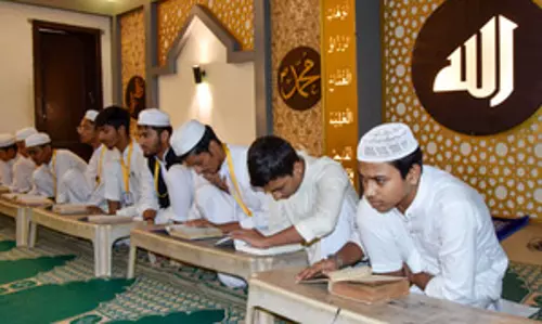 पश्चिम बंगाल: अवैध और गैर-मान्यता प्राप्त मदरसों की समीक्षा के लिए 18 सदस्यीय समिति गठित