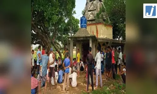 असामाजिक तत्वों ने शिवलिंग तोड़ा, ग्रामीणों में आक्रोश