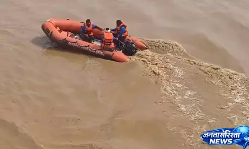 Moradabad; में रामगंगा हादसा, फ्लड यूनिट और गोताखोर तलाश में जुटे Moradabad; में रामगंगा हादसा, फ्लड यूनिट और गोताखोर तलाश में जुटे