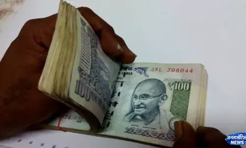 NPS में पैसा लगाना कितना सुरक्षित, रिटायरमेंट से पहले जानें हर जरूरी बात NPS में पैसा लगाना कितना सुरक्षित, रिटायरमेंट से पहले जानें हर जरूरी बात