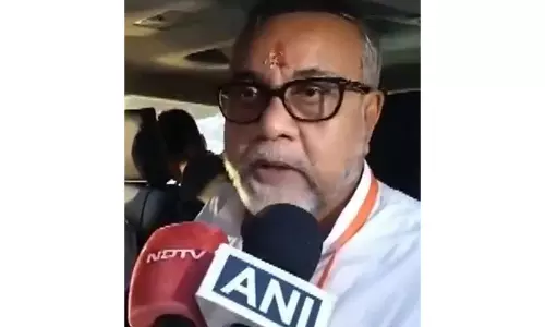 ब्रेन ड्रेन रोकने के लिए बंगाल में औद्योगीकरण को बढ़ावा देंगे: पश्चिम बंगाल के मंत्री तापस रॉय ब्रेन ड्रेन रोकने के लिए बंगाल में औद्योगीकरण को बढ़ावा देंगे: पश्चिम बंगाल के मंत्री तापस रॉय