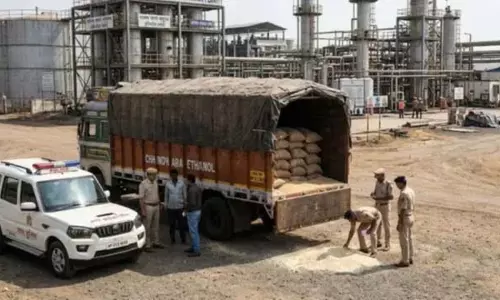 औद्योगिक उपयोग के लिए मिले राशन का गलत इस्तेमाल होने का शक