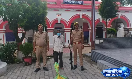 Biharigarh  पुलिस की कार्रवाई, अवैध शराब ले जा रहा तस्कर दबोचा