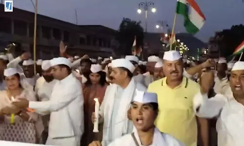 NEET पेपर लीक मामले में मृत छात्रों को श्रद्धांजलि, जयपुर में कांग्रेस सेवा दल का कैंडल मार्च