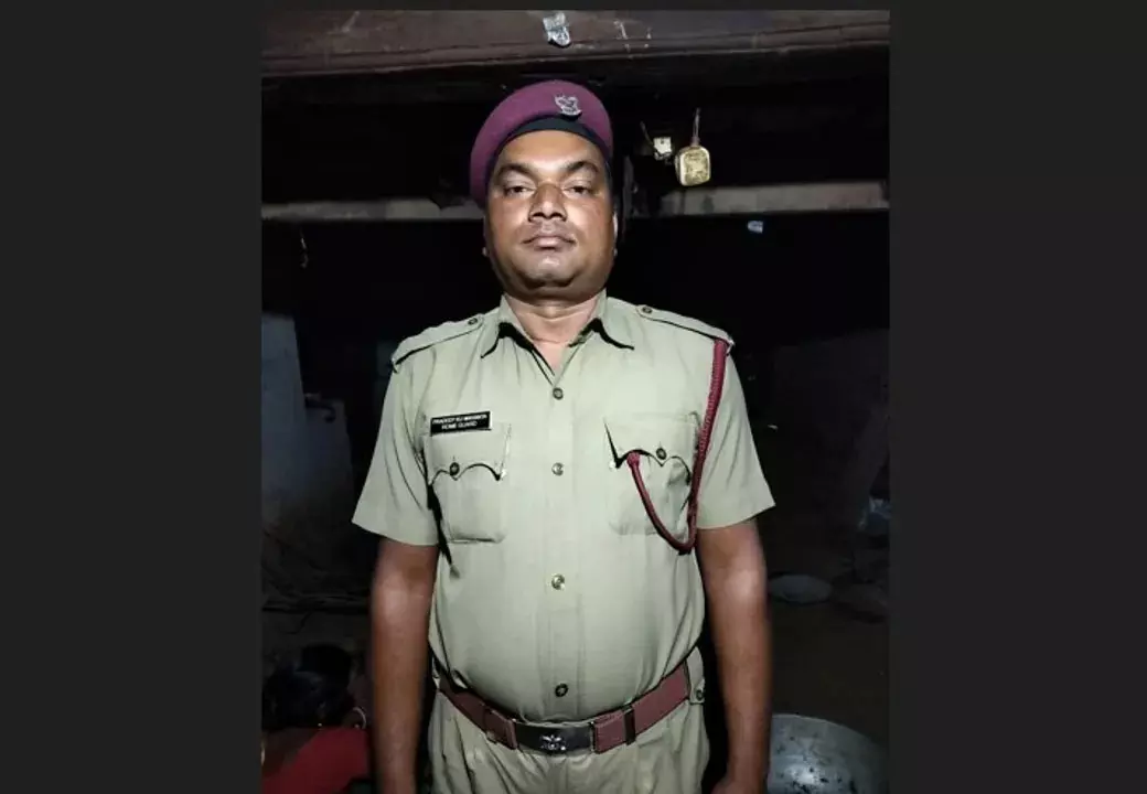 Puri : रथ यात्रा ड्यूटी पर तैनात होम गार्ड की संदिग्ध हालात में मौत Puri : रथ यात्रा ड्यूटी पर तैनात होम गार्ड की संदिग्ध हालात में मौत