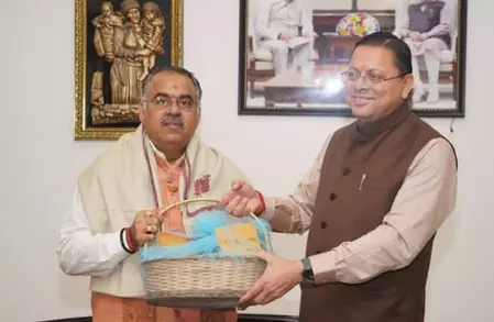 उत्तराखंड में भाजपा का मिशन 2027 तेज, सीएम धामी ने तरुण चुघ से की मुलाकात उत्तराखंड में भाजपा का मिशन 2027 तेज, सीएम धामी ने तरुण चुघ से की मुलाकात