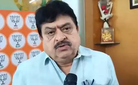 कांग्रेस और बीआरएस जनता को कर रही गुमराह : रामचंदर राव कांग्रेस और बीआरएस जनता को कर रही गुमराह : रामचंदर राव
