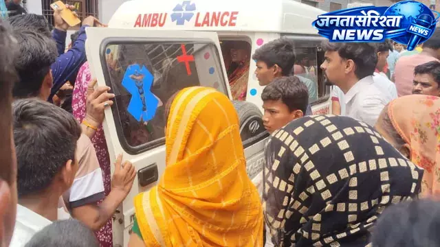 घर के बाहर युवक का शव मिलने से सनसनी, परिजनों ने पड़ोसी पर लगाया हत्या का आरोप