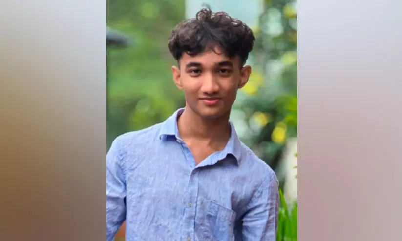 कम उम्र में रिंशिफ ने रचा इतिहास, किताबों के बाद अब गीतों से बना रहे पहचान कम उम्र में रिंशिफ ने रचा इतिहास, किताबों के बाद अब गीतों से बना रहे पहचान