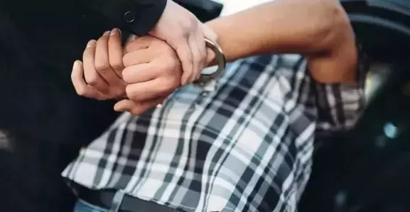 चमोली पुलिस ने सोलर प्लांट चोरी का किया खुलासा, 3.50 लाख का इन्वर्टर बरामद चमोली पुलिस ने सोलर प्लांट चोरी का किया खुलासा, 3.50 लाख का इन्वर्टर बरामद