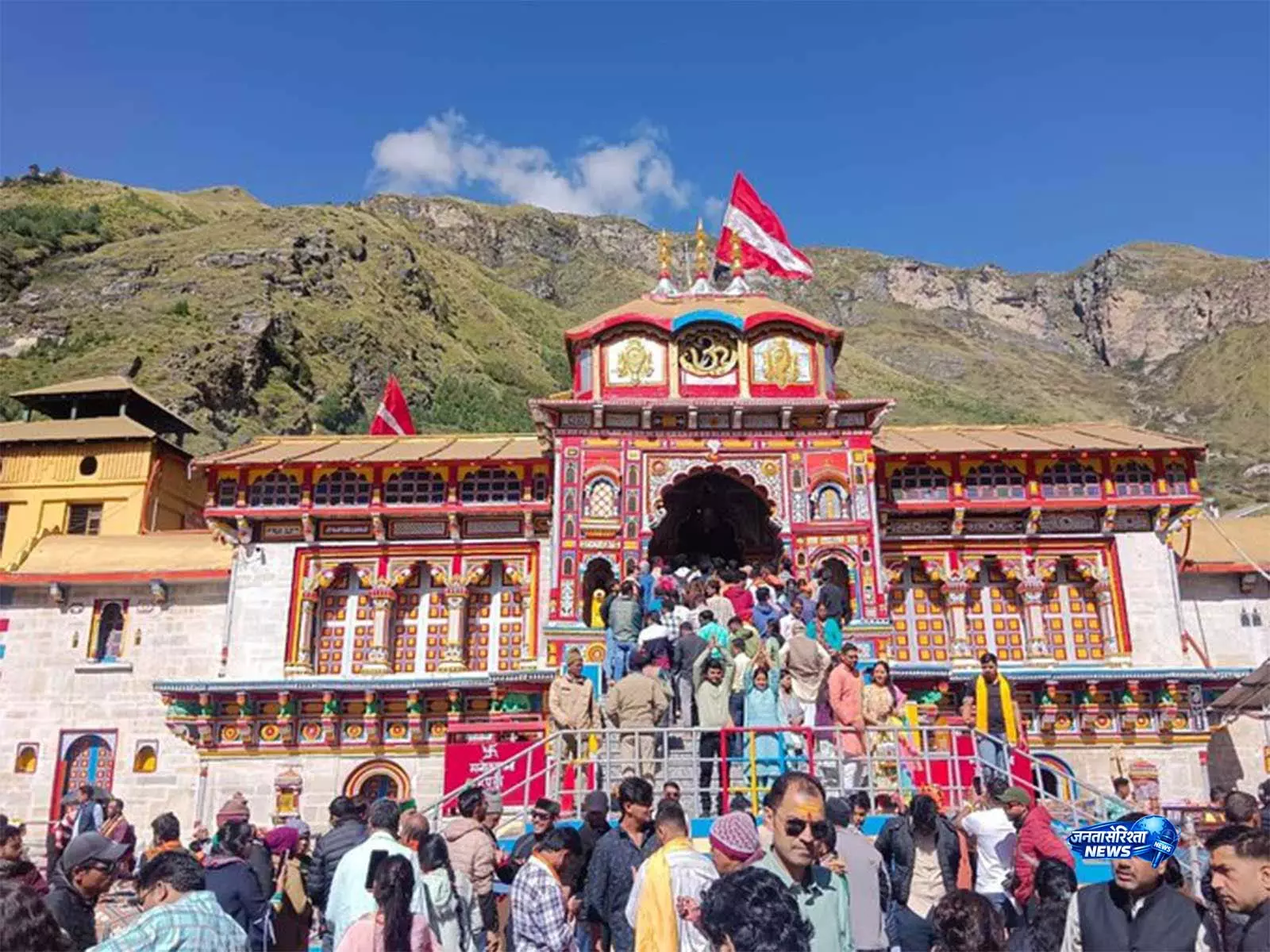 Uttarakhand दान चोरी मामले में उत्तराखंड सरकार सख्त, दोषी अधिकारियों पर कार्रवाई के निर्देश Uttarakhand दान चोरी मामले में उत्तराखंड सरकार सख्त, दोषी अधिकारियों पर कार्रवाई के निर्देश