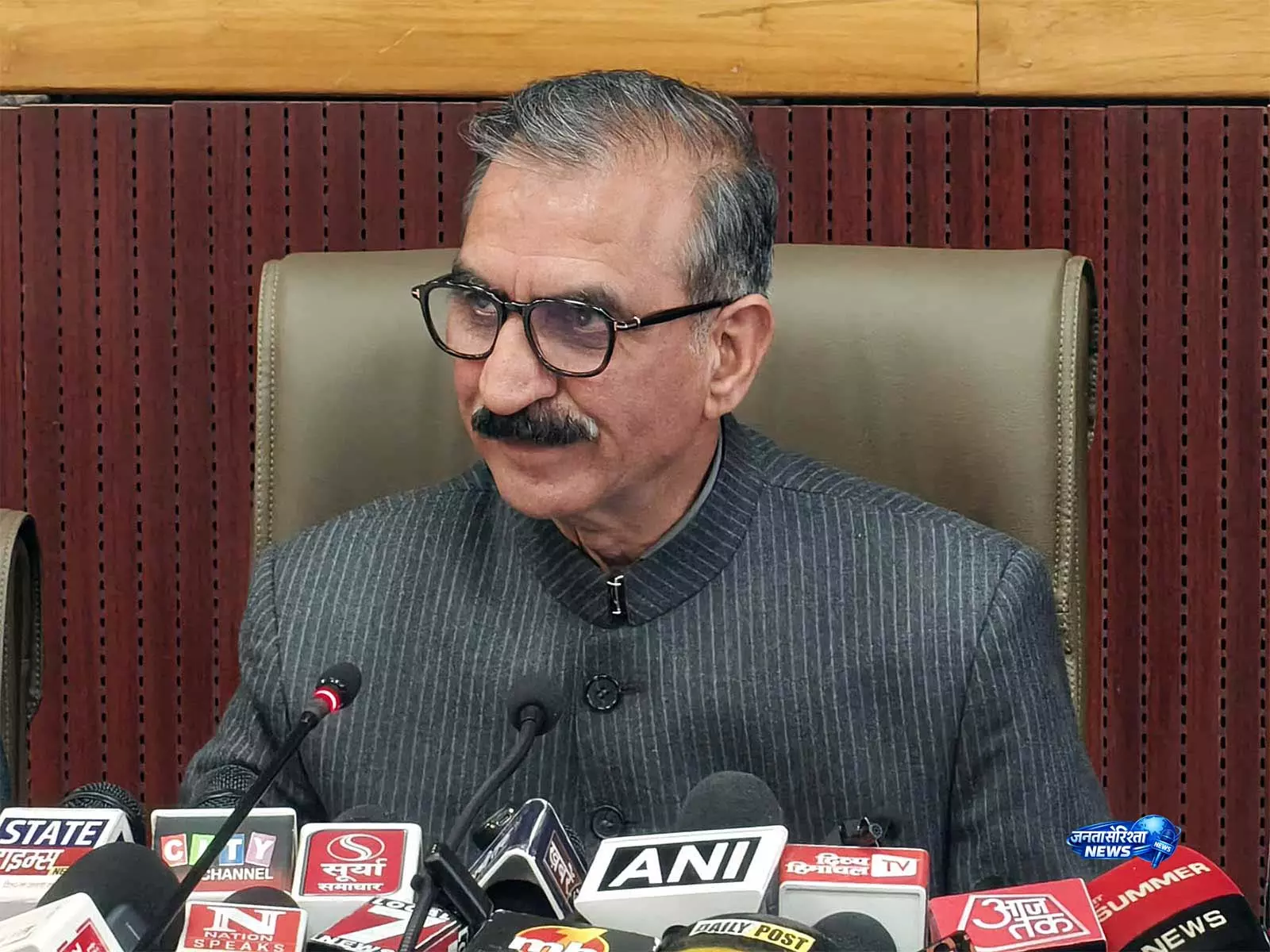 Himachal सरकार हाई वैल्यू नट मिशन के ज़रिए किसानों की आय बढ़ाएगी Himachal सरकार हाई वैल्यू नट मिशन के ज़रिए किसानों की आय बढ़ाएगी