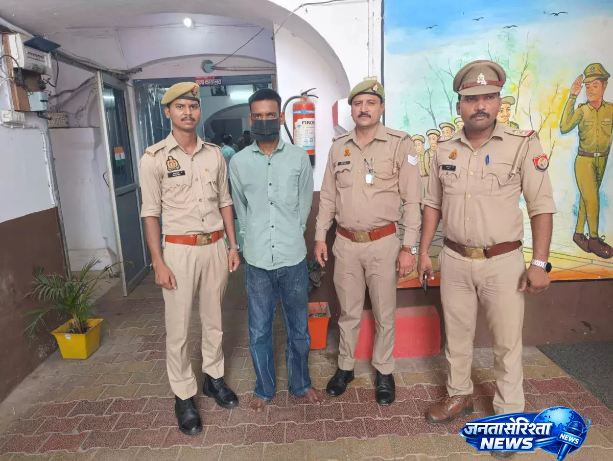 Deoband पुलिस को मिली सफलता, दुष्कर्म मामले में वांछित आरोपी सलाखों के पीछे Deoband पुलिस को मिली सफलता, दुष्कर्म मामले में वांछित आरोपी सलाखों के पीछे