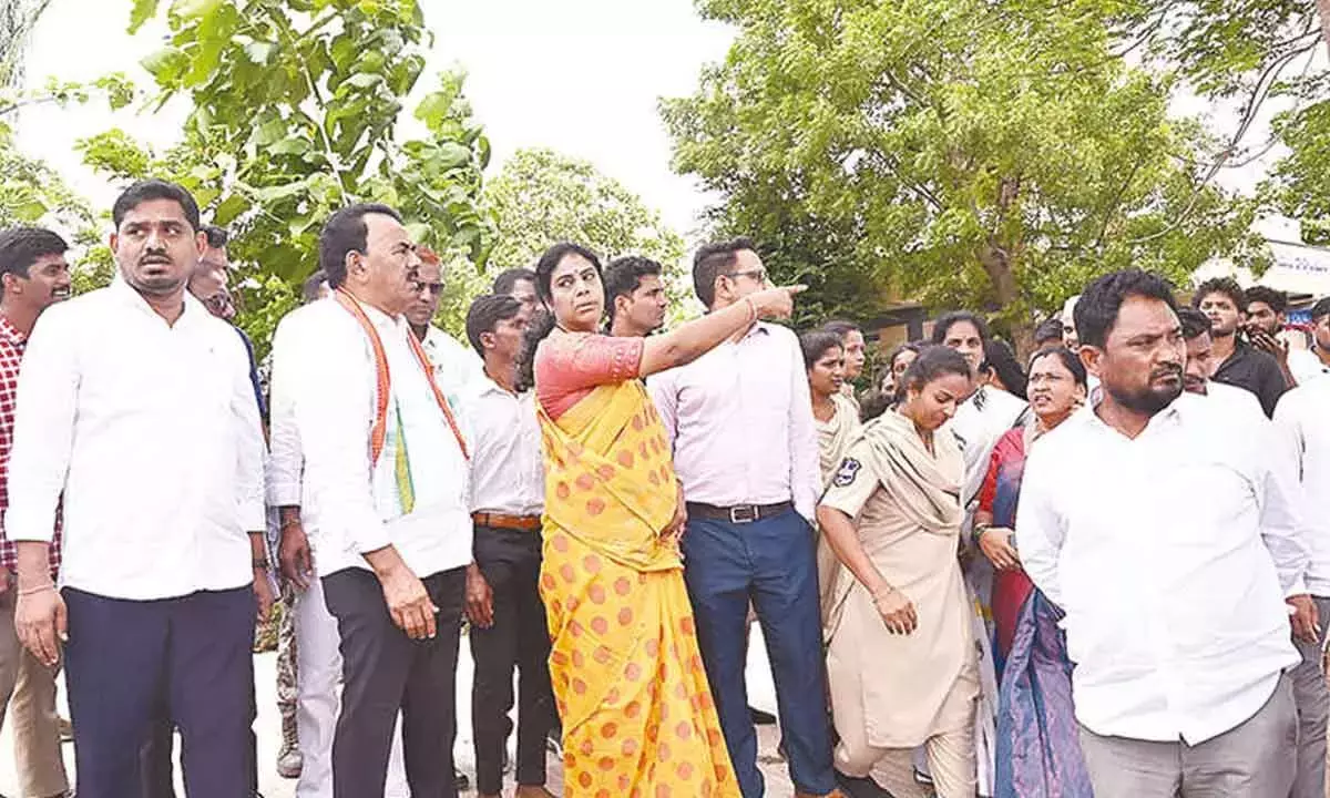 Telangana: पोडु किसानों ने जुपल्ली से समर्थन की अपील की Telangana: पोडु किसानों ने जुपल्ली से समर्थन की अपील की