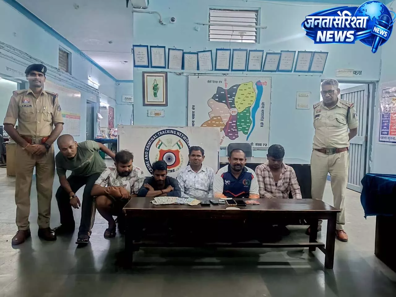 CG: जुए के अड्डे पर पुलिस की बड़ी कार्रवाई, 6 जुआरी गिरफ्तार CG: जुए के अड्डे पर पुलिस की बड़ी कार्रवाई, 6 जुआरी गिरफ्तार
