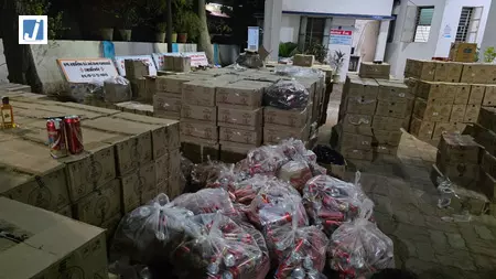 पुलिस ने महिसागर में 1.56 करोड़ रुपए से अधिक की शराब जब्त की, सात गिरफ्तार पुलिस ने महिसागर में 1.56 करोड़ रुपए से अधिक की शराब जब्त की, सात गिरफ्तार