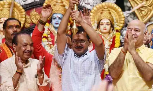 Delhi मंदिर में चोरी के दोषियों को फांसी दो: अरविंद केजरीवाल Delhi मंदिर में चोरी के दोषियों को फांसी दो: अरविंद केजरीवाल