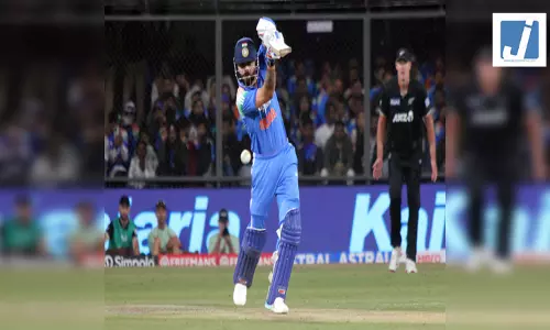 भारत बनाम इंग्लैंड: वनडे सीरीज में विराट कोहली के निशाने पर होंगे ये बड़े रिकॉर्ड्स, सचिन को छोड़ सकते हैं पीछे भारत बनाम इंग्लैंड: वनडे सीरीज में विराट कोहली के निशाने पर होंगे ये बड़े रिकॉर्ड्स, सचिन को छोड़ सकते हैं पीछे