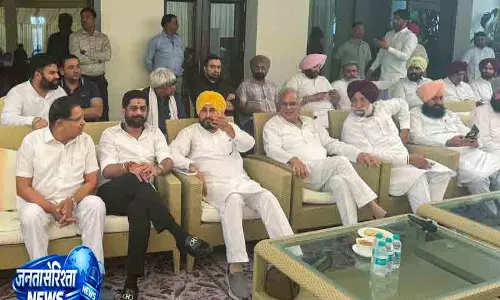 Punjab कांग्रेस में बघेल मुलाकात को लेकर हलचल Punjab कांग्रेस में बघेल मुलाकात को लेकर हलचल