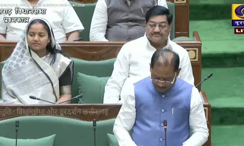 मुख्यमंत्री विष्णुदेव साय ने पद्म विभूषण तीजन बाई को विधानसभा में दी भावभीनी श्रद्धांजलि मुख्यमंत्री विष्णुदेव साय ने पद्म विभूषण तीजन बाई को विधानसभा में दी भावभीनी श्रद्धांजलि